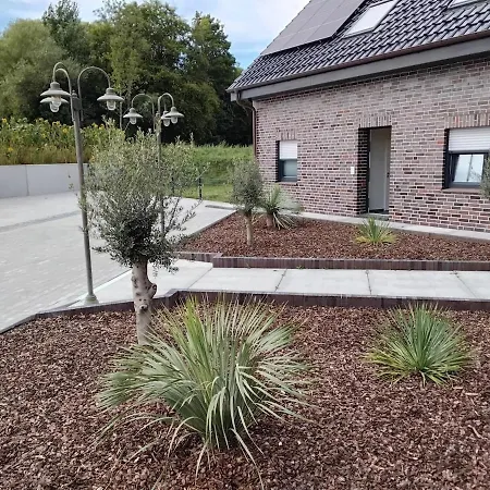 Neue Welt 1 アパート Osteel