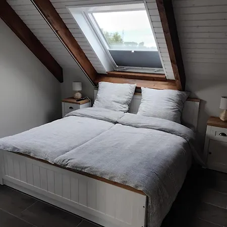 Neue Welt 1 アパート *